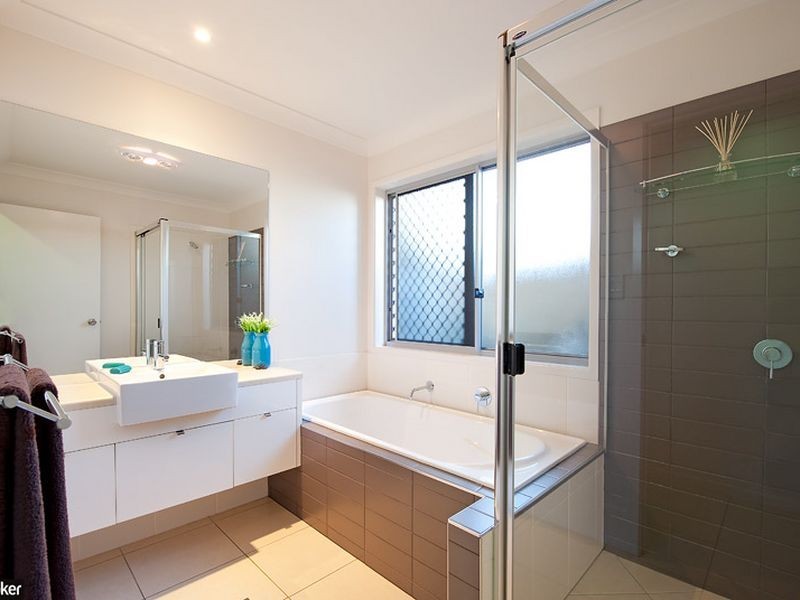 44 Beerwah Parade, Kallangur QLD 4503