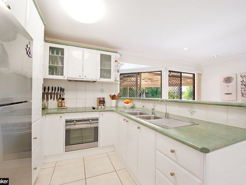 5 Lenae Court, Murrumba Downs QLD 4503