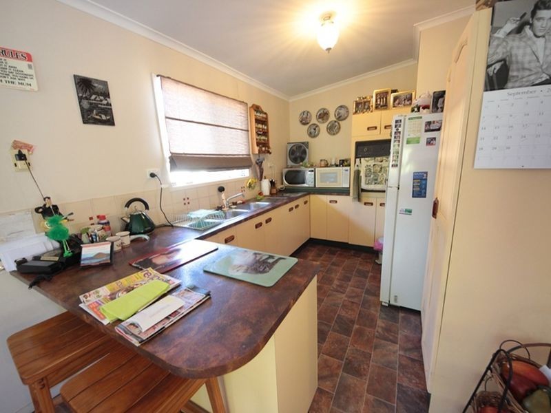 33 Sheaves Road, Kallangur QLD 4503