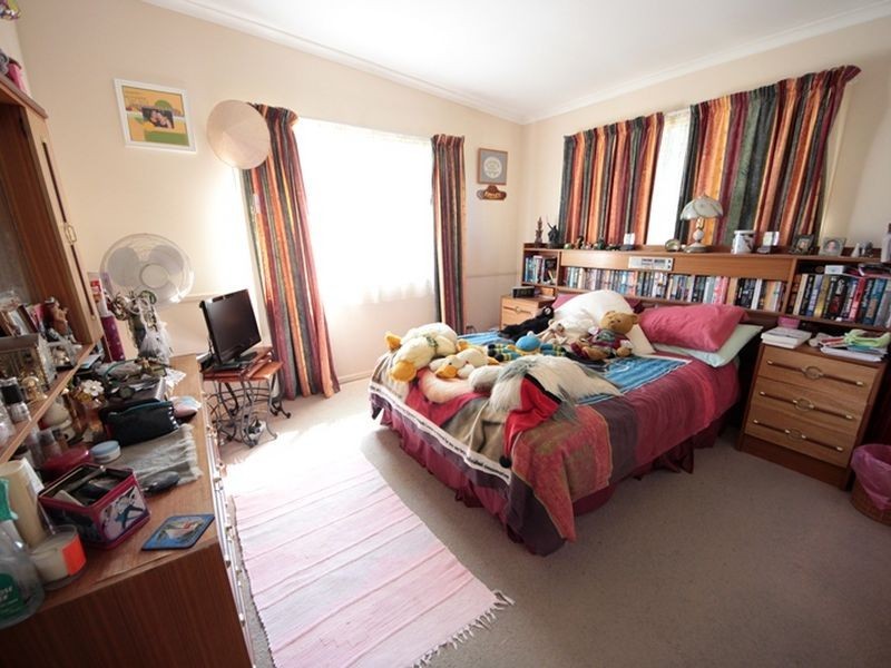 33 Sheaves Road, Kallangur QLD 4503