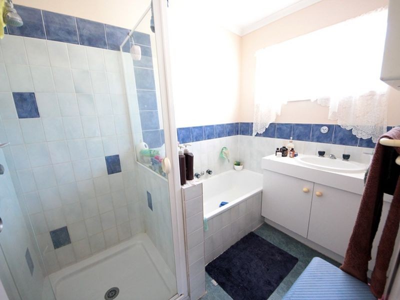 33 Sheaves Road, Kallangur QLD 4503