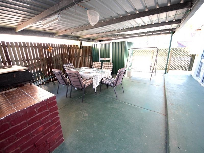 33 Sheaves Road, Kallangur QLD 4503