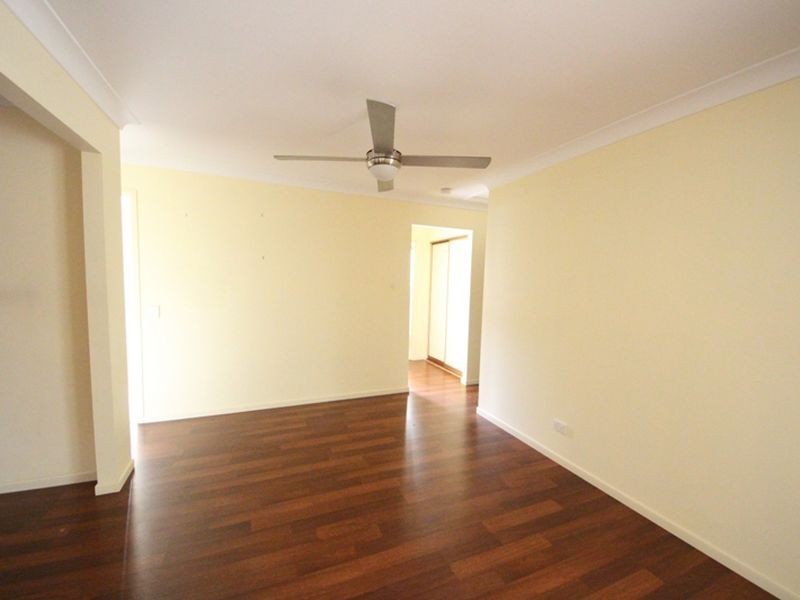 10 Poplar Place, Kallangur QLD 4503