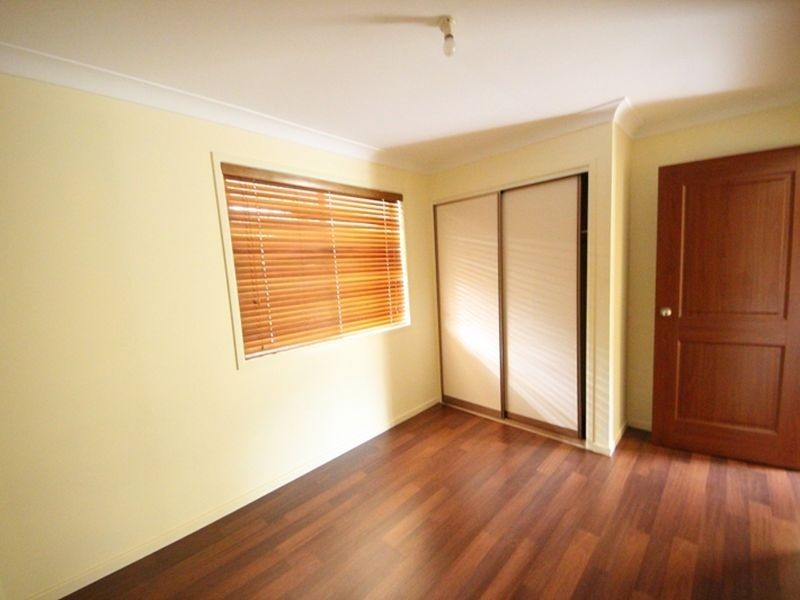 10 Poplar Place, Kallangur QLD 4503