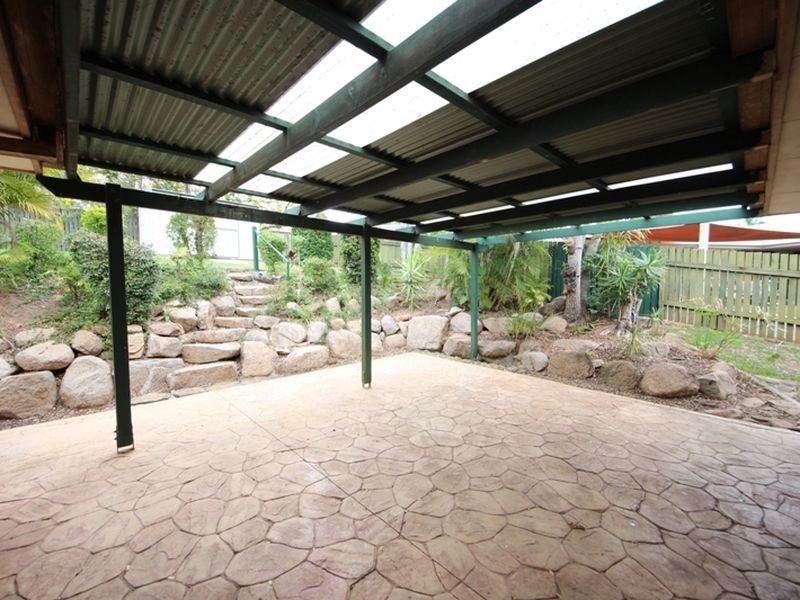 10 Poplar Place, Kallangur QLD 4503