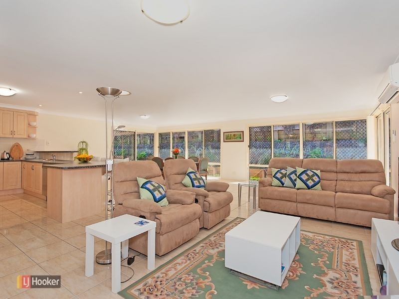 11 Farrington Drive, Murrumba Downs QLD 4503