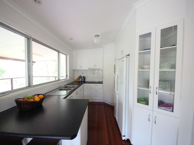 6 Kift Court, Kallangur QLD 4503
