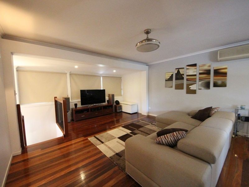 17 Penson Court, Kallangur QLD 4503