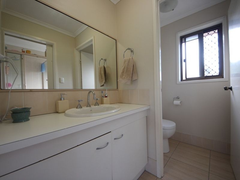 1 Carla Court, Kallangur QLD 4503