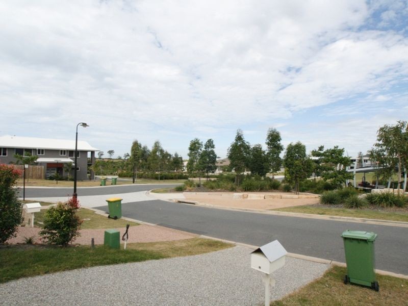 North Lakes QLD 4509