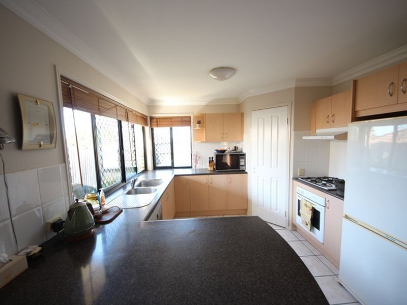 17 Faraday Court, Kallangur QLD 4503