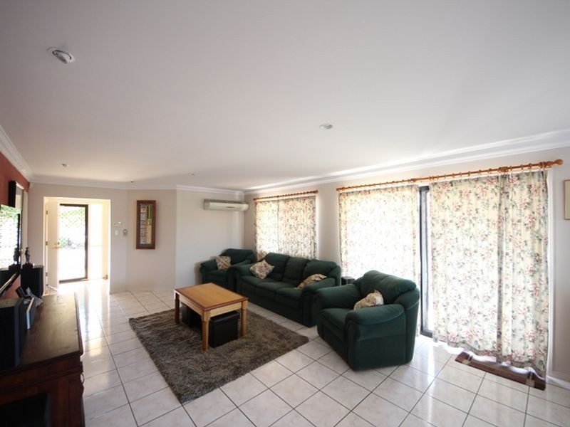 17 Faraday Court, Kallangur QLD 4503