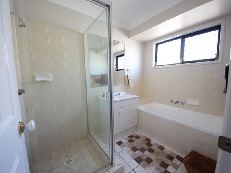 17 Faraday Court, Kallangur QLD 4503