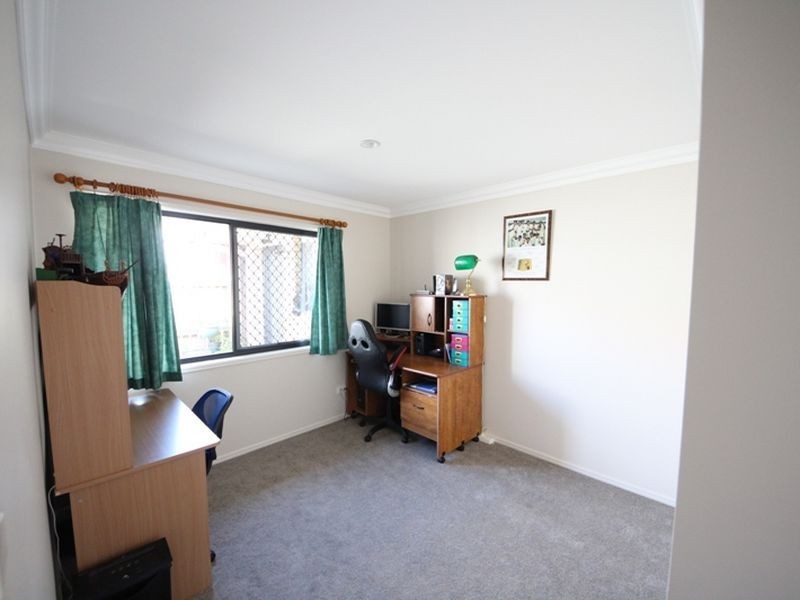 17 Faraday Court, Kallangur QLD 4503