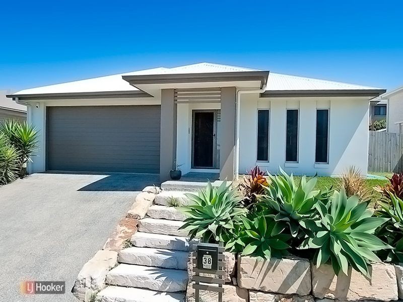 38 Clearwater Crescent, Murrumba Downs QLD 4503