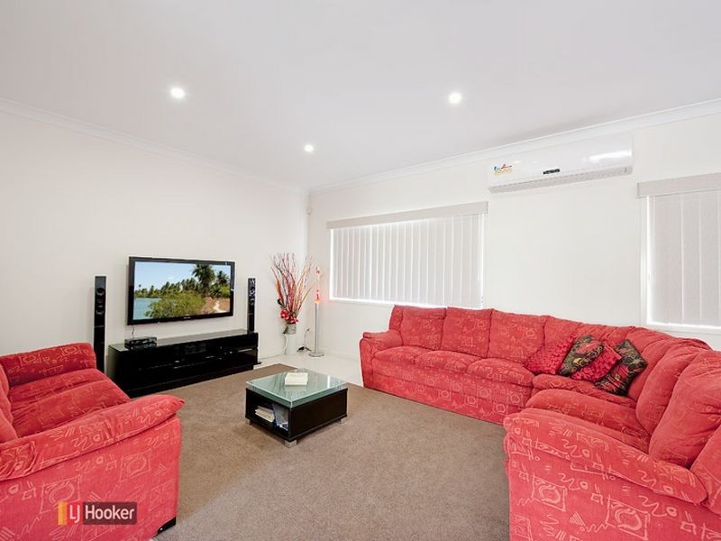 38 Clearwater Crescent, Murrumba Downs QLD 4503