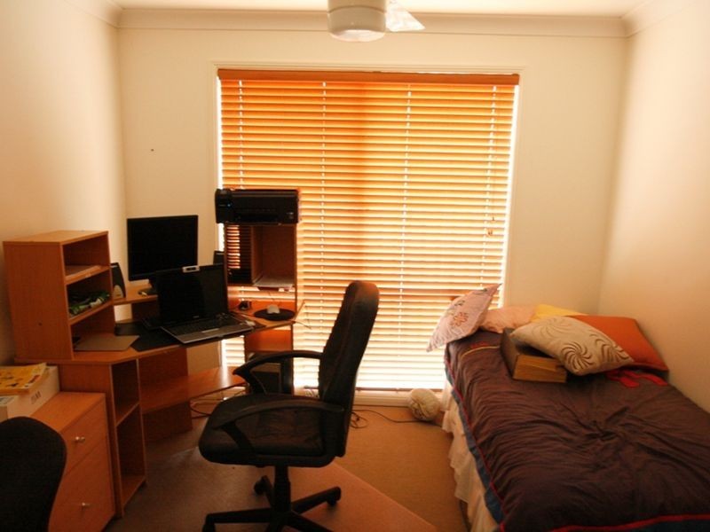 2 Seabiscuit Circuit, Kallangur QLD 4503