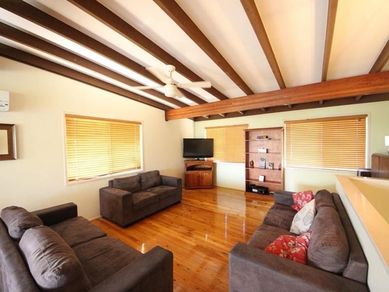 8 Azalea Court, Kallangur QLD 4503