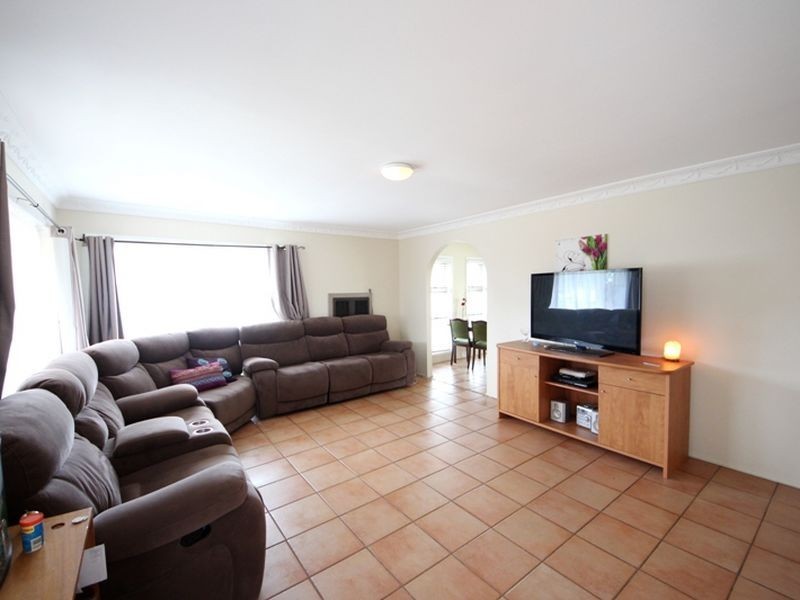 5 Sheehan Street, Kallangur QLD 4503