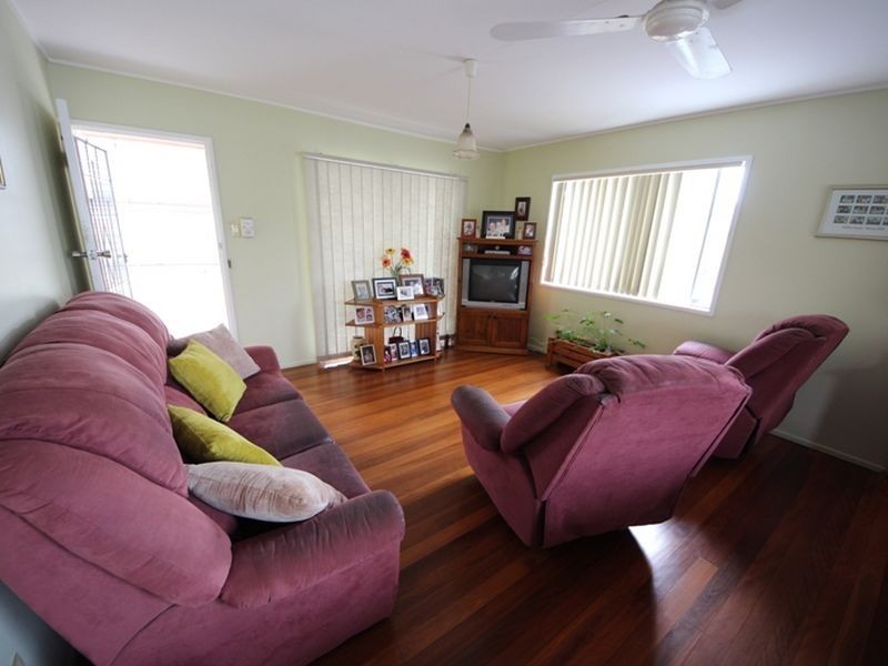 11 Blenheim Street, Strathpine QLD 4500