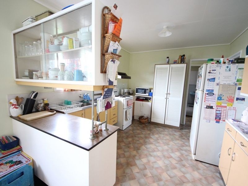 11 Blenheim Street, Strathpine QLD 4500