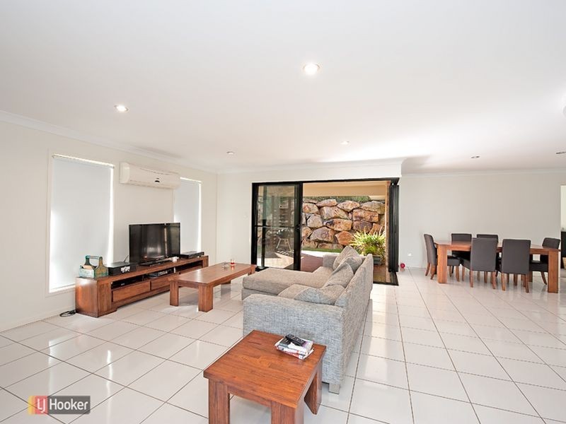 27 Holly Crescent, Griffin QLD 4503