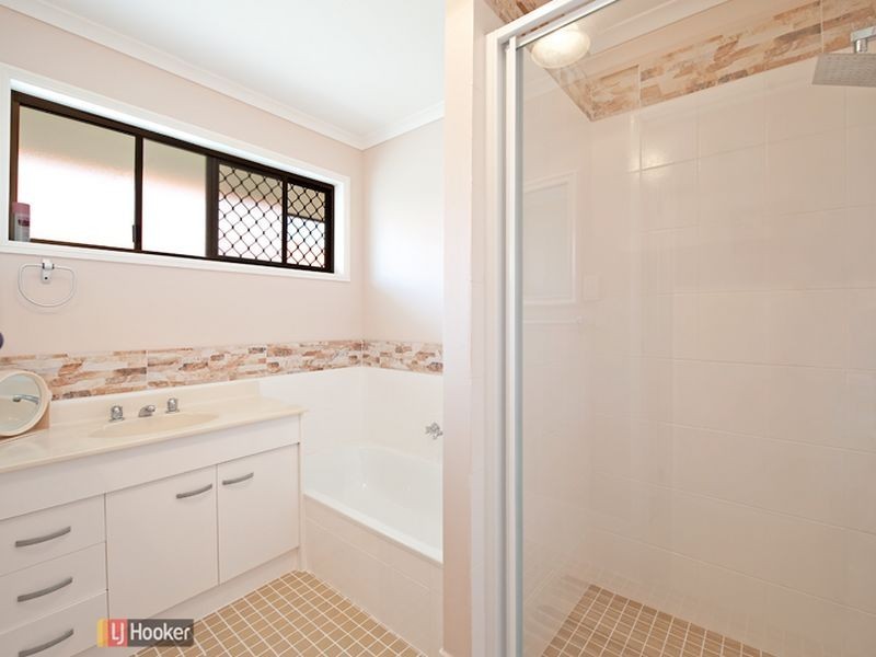 1 Lenae Court, Murrumba Downs QLD 4503