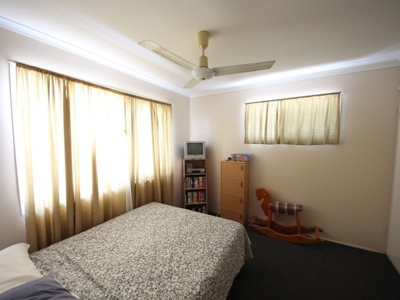 6 Loowa Street, Kallangur QLD 4503