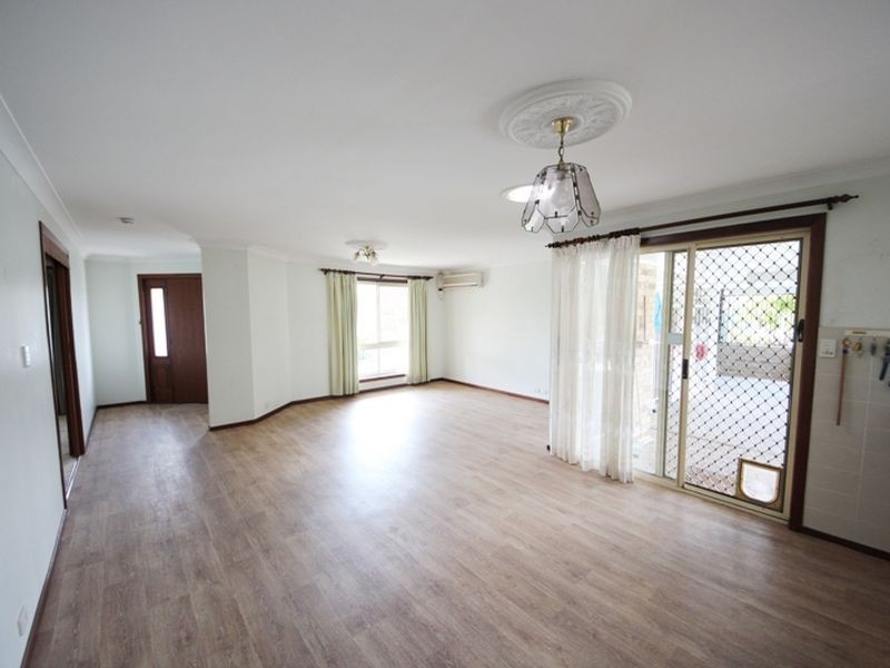 2 Garonne Court, Petrie QLD 4502