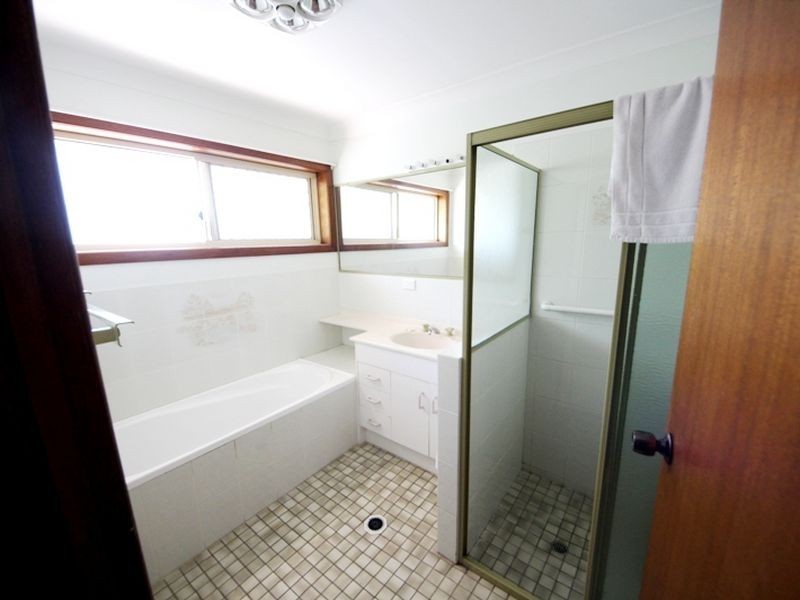 2 Garonne Court, Petrie QLD 4502