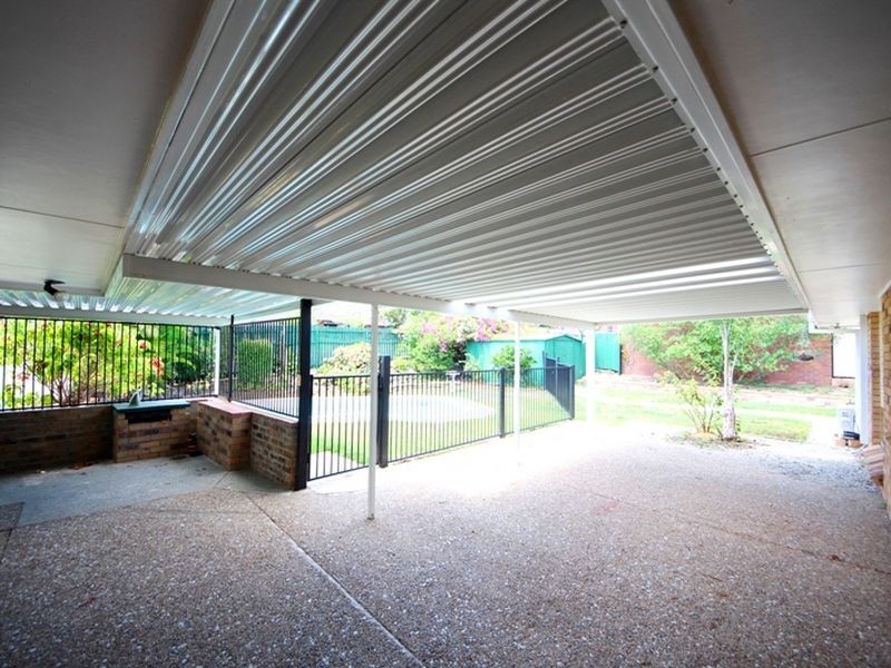 2 Garonne Court, Petrie QLD 4502