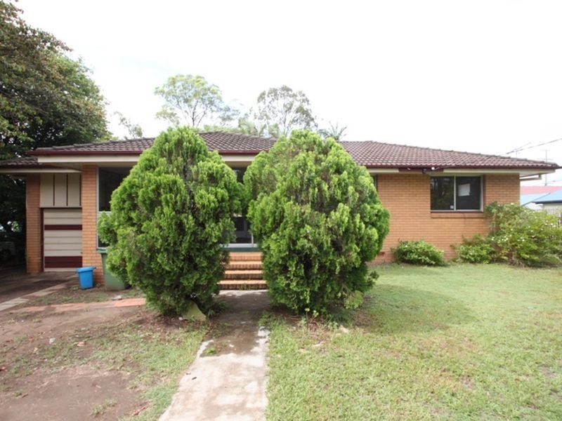 4 Ann Street, Kallangur QLD 4503