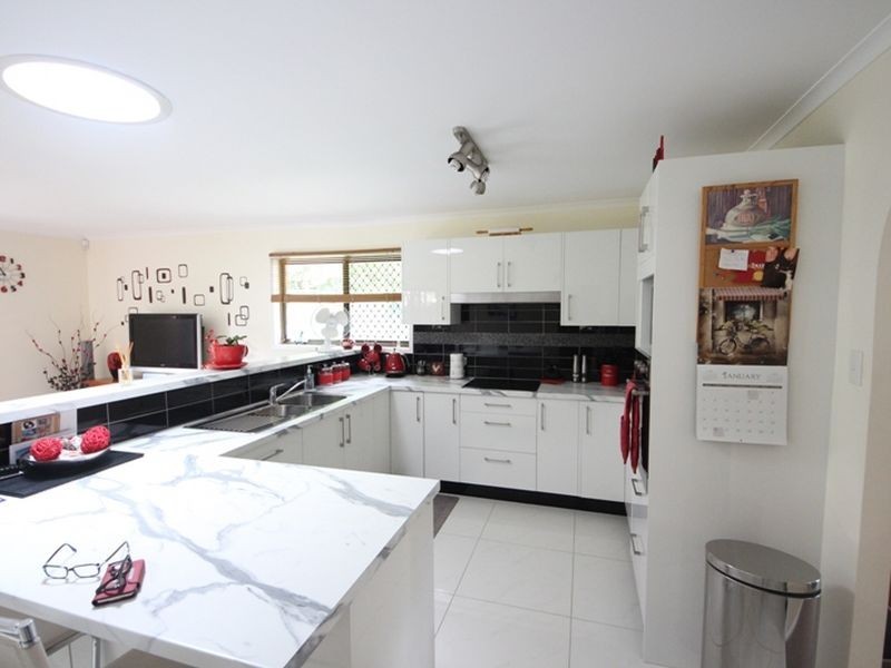 10 Bridgeman Street, Kallangur QLD 4503