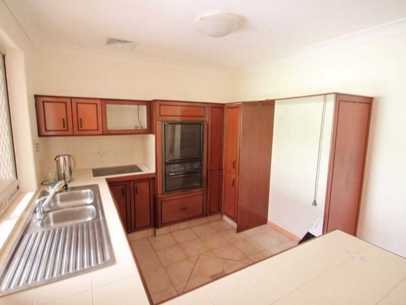 12 Poplar Place, Kallangur QLD 4503