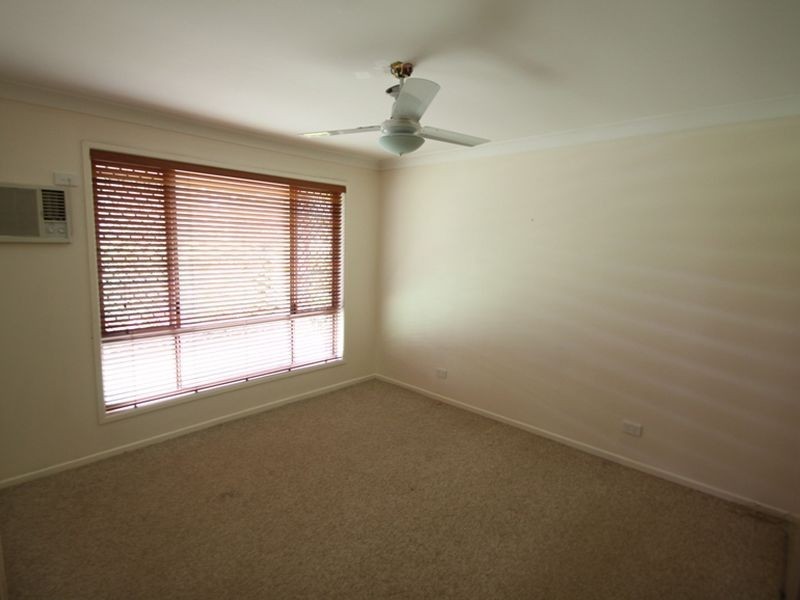12 Poplar Place, Kallangur QLD 4503
