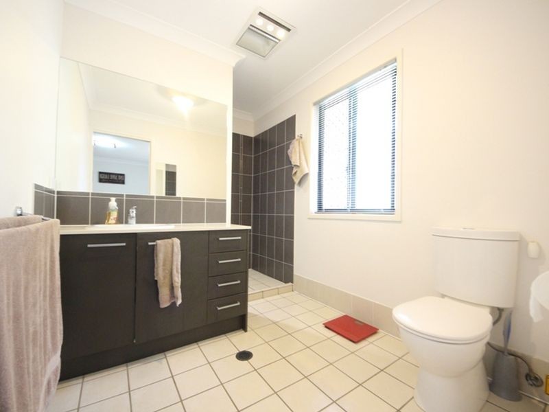 16 Waterway Crescent, Murrumba Downs QLD 4503