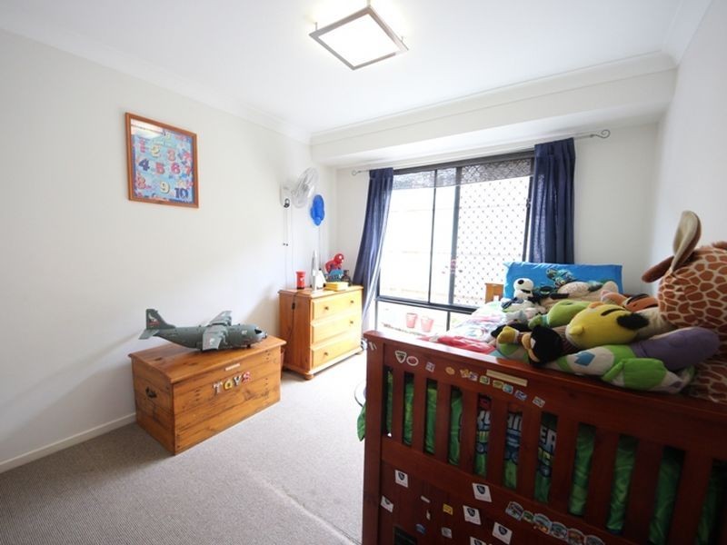 16 Waterway Crescent, Murrumba Downs QLD 4503