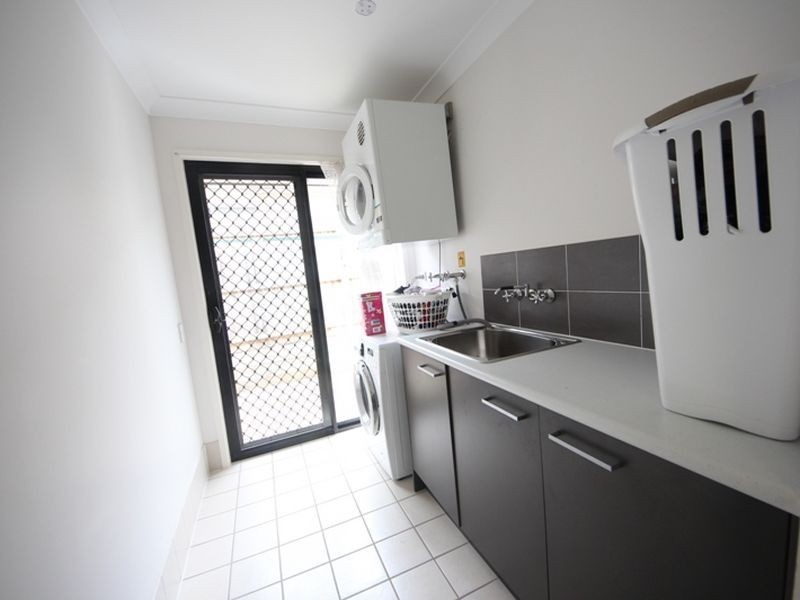 16 Waterway Crescent, Murrumba Downs QLD 4503
