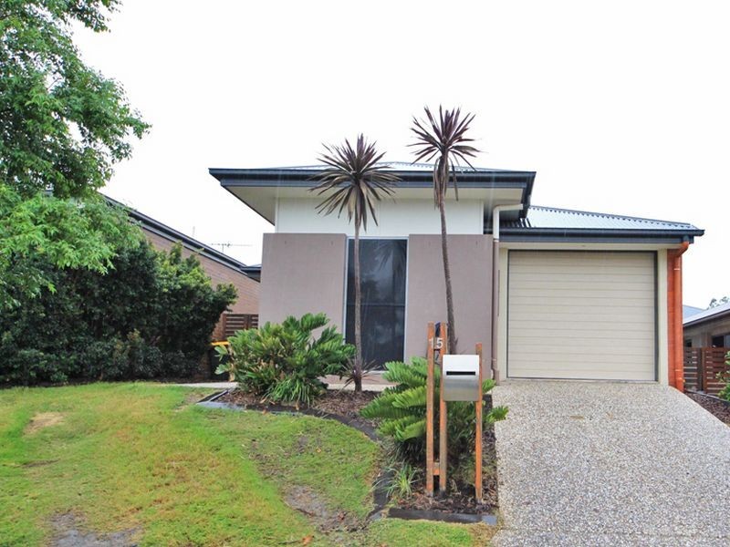 15 Jowarra Street, Kallangur QLD 4503