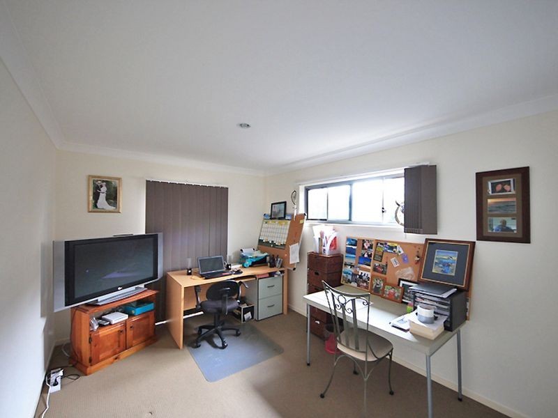 15 Jowarra Street, Kallangur QLD 4503