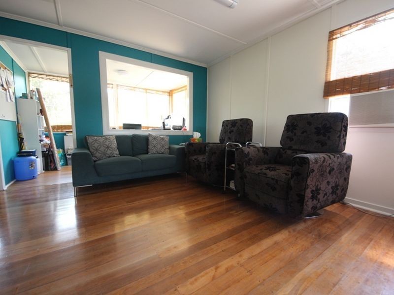 27 Factory Street, Kallangur QLD 4503