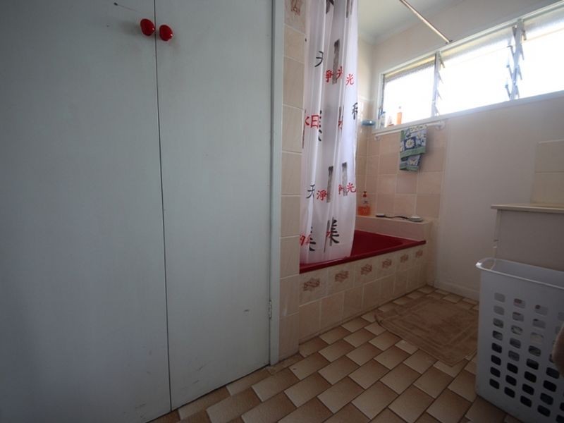 27 Factory Street, Kallangur QLD 4503