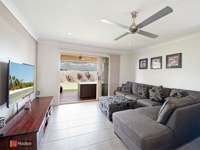 8 Bellthorpe Circuit, Kallangur QLD 4503
