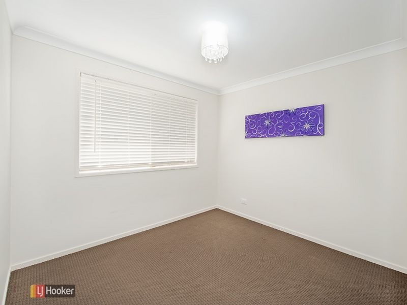 8 Bellthorpe Circuit, Kallangur QLD 4503