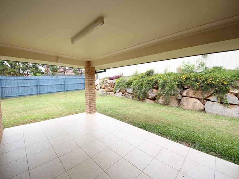 16 Benham Avenue, Kallangur QLD 4503