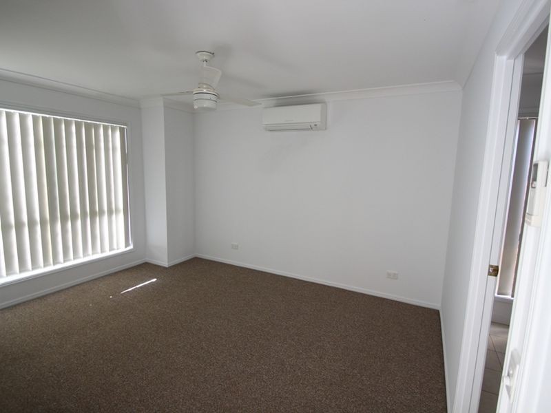 4 McNiven Court, North Lakes QLD 4509