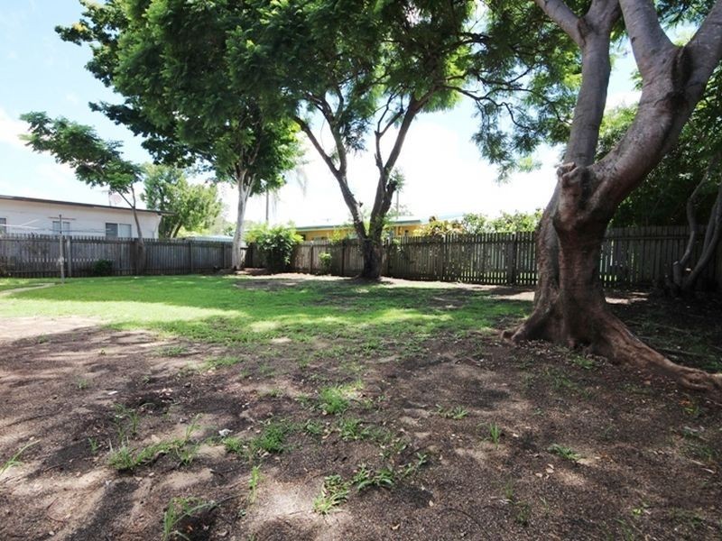 23 The Crescent, Kallangur QLD 4503