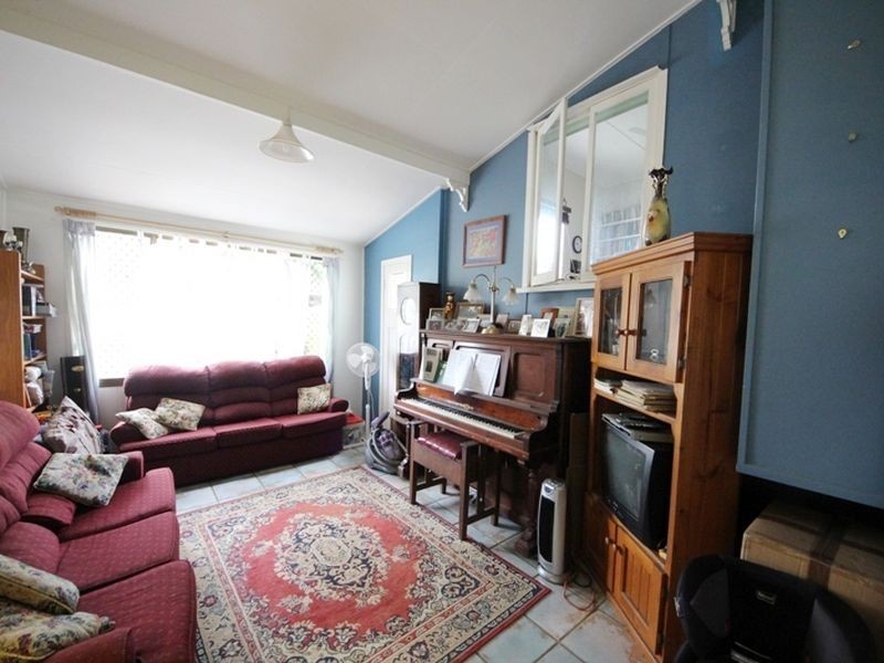 8 Boardman Street, Kallangur QLD 4503