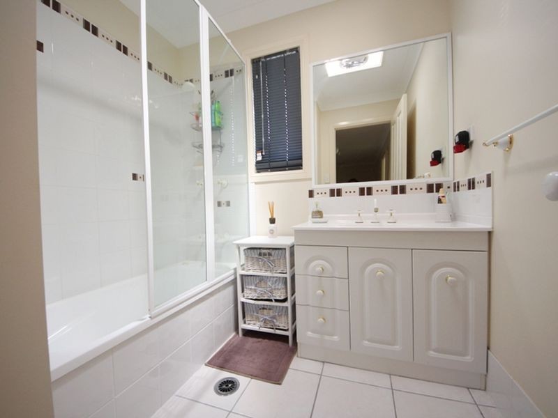 8/11 Ahern Street, Kallangur QLD 4503