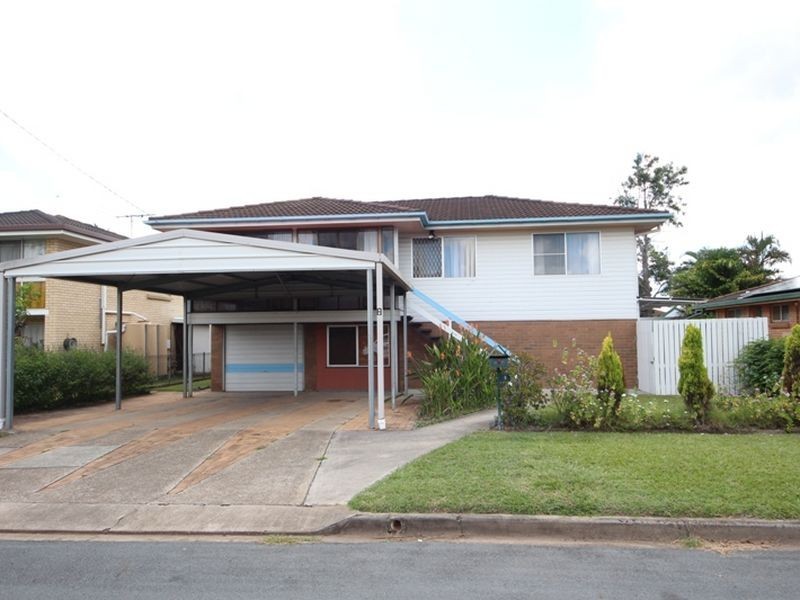 8 Johnson Street, Kallangur QLD 4503